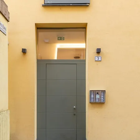 A Due Passi Da Piazza Maggiore 4