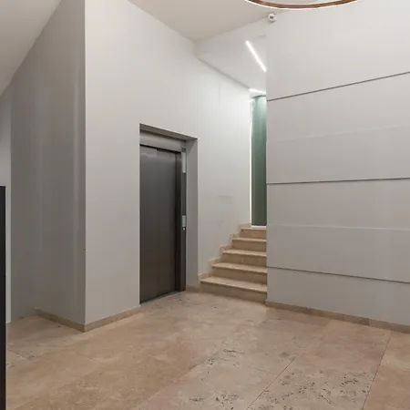 A Due Passi Da Piazza Maggiore 4 *