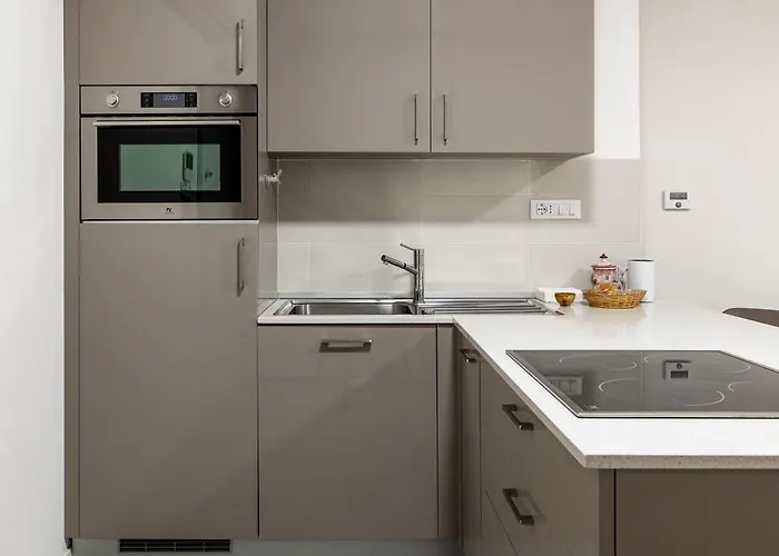 A Due Passi Da Piazza Maggiore 4 볼로냐