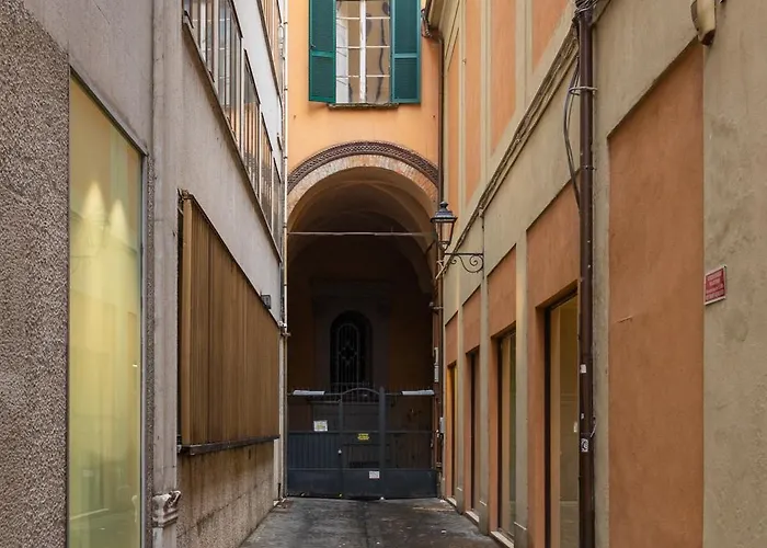 A Due Passi Da Piazza Maggiore 4 아파트 *