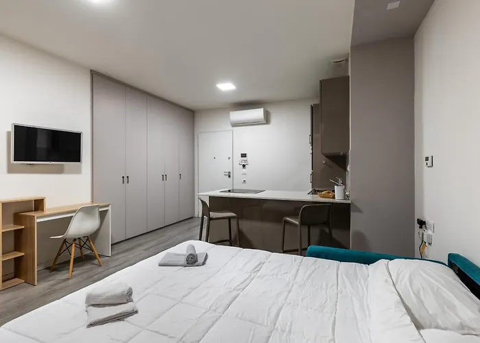 A Due Passi Da Piazza Maggiore 4 아파트 볼로냐