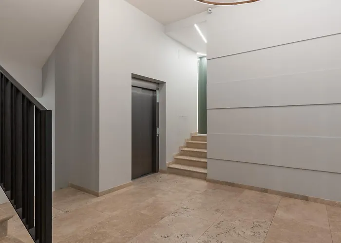 A Due Passi Da Piazza Maggiore 4 *